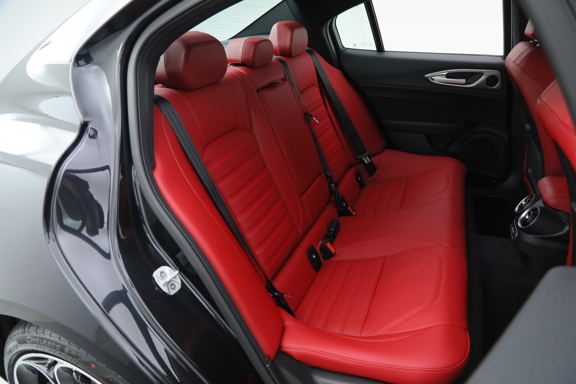 New 2025 Alfa Romeo Giulia w/ Driving Assist Package image 16