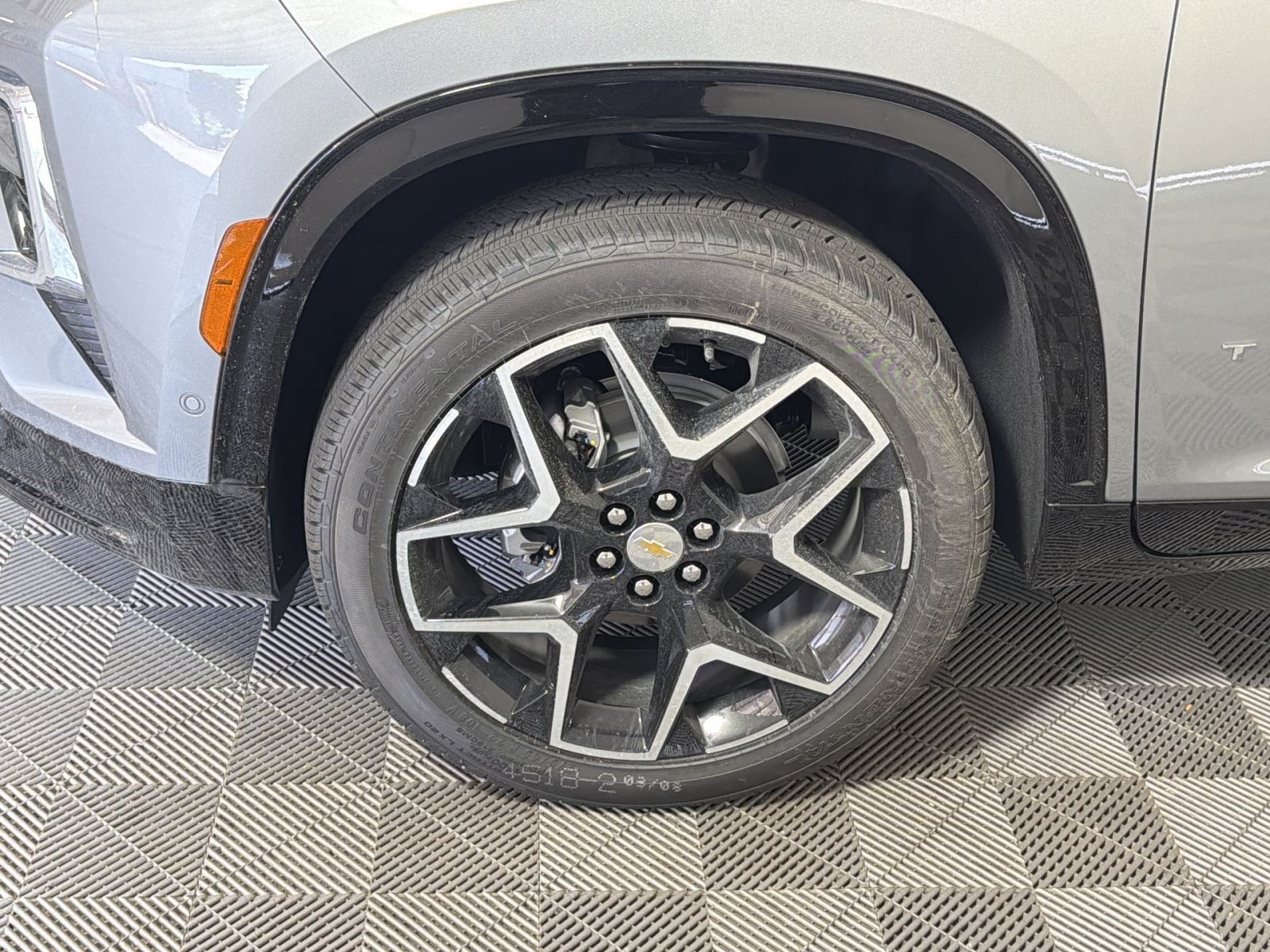New 2026 Chevrolet Traverse High Country FWD image 12