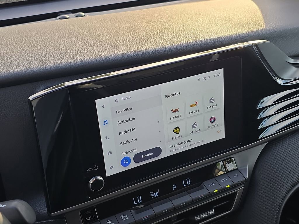 Used 2025 Toyota Camry SE image 22