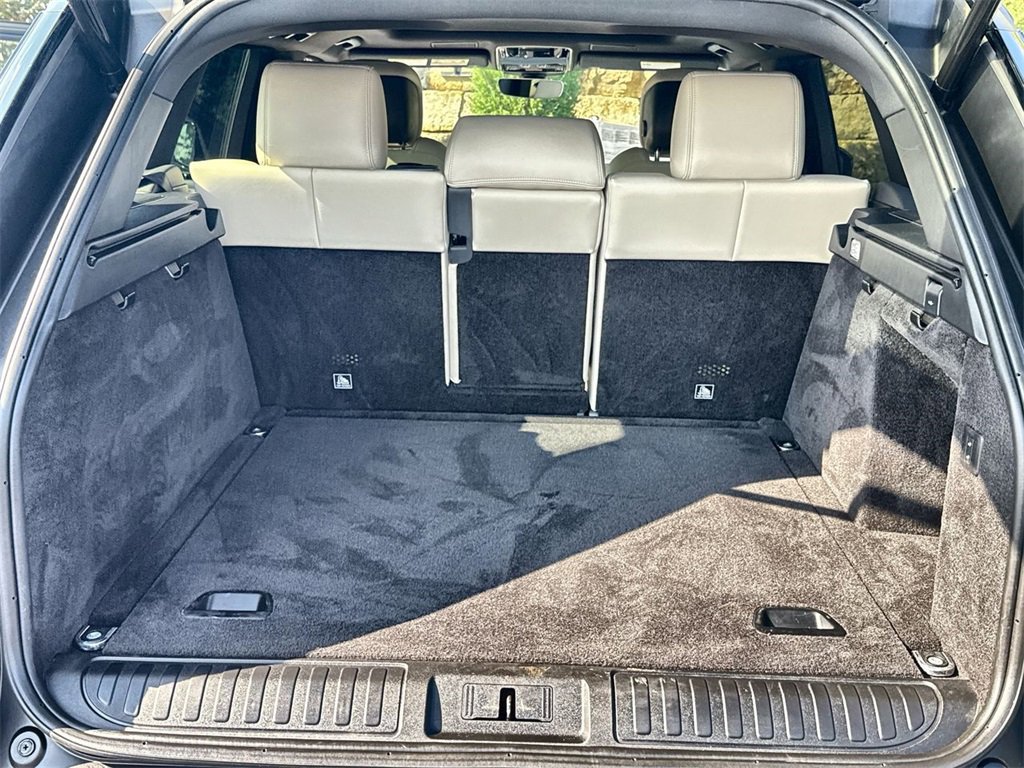 Used 2022 Land Rover Range Rover Sport HST image 18