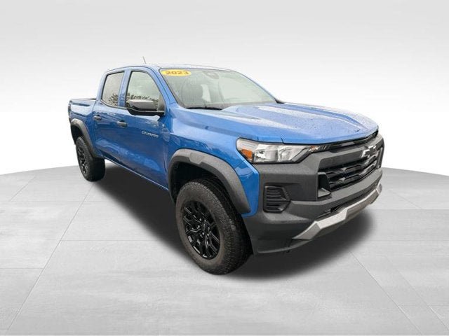 Used 2023 Chevrolet Colorado Trail Boss w/ Technology Package AWD/4WD image 3
