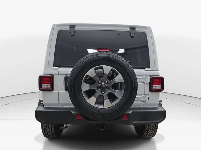 Used 2022 Jeep Wrangler Unlimited Sahara w/ Cold Weather Group AWD/4WD image 7