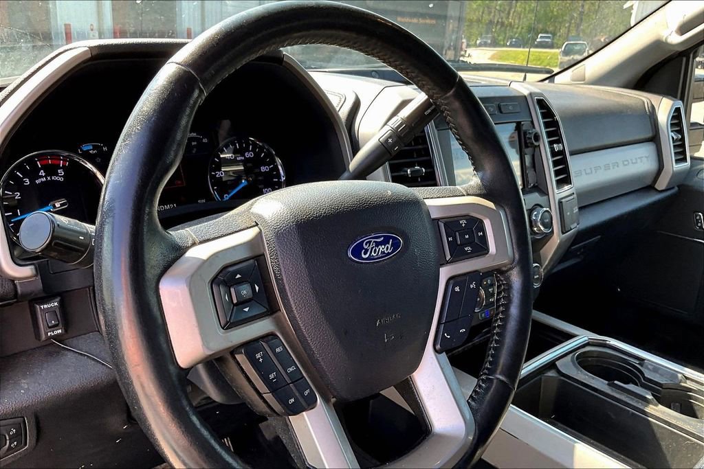 Used 2019 Ford F350 Lariat w/ Chrome Package image 10