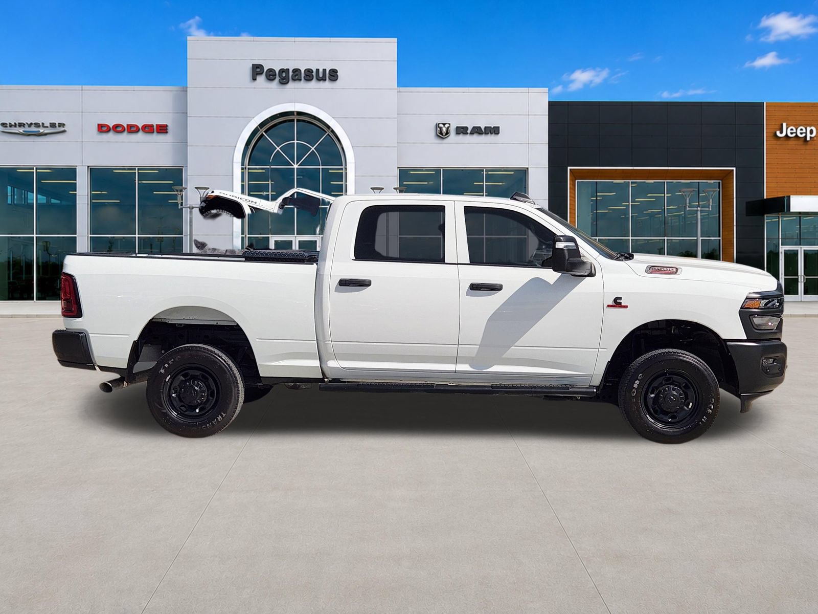 Used 2025 RAM 2500 Tradesman AWD/4WD image 7