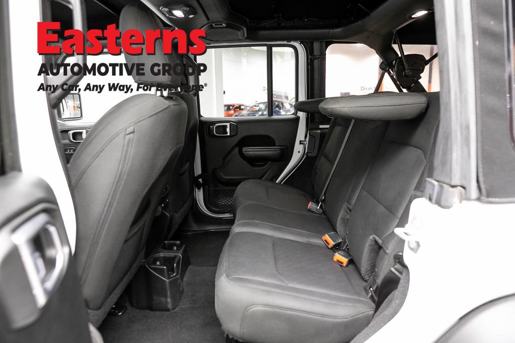 Used 2018 Jeep Wrangler Unlimited Sport S AWD/4WD image 21