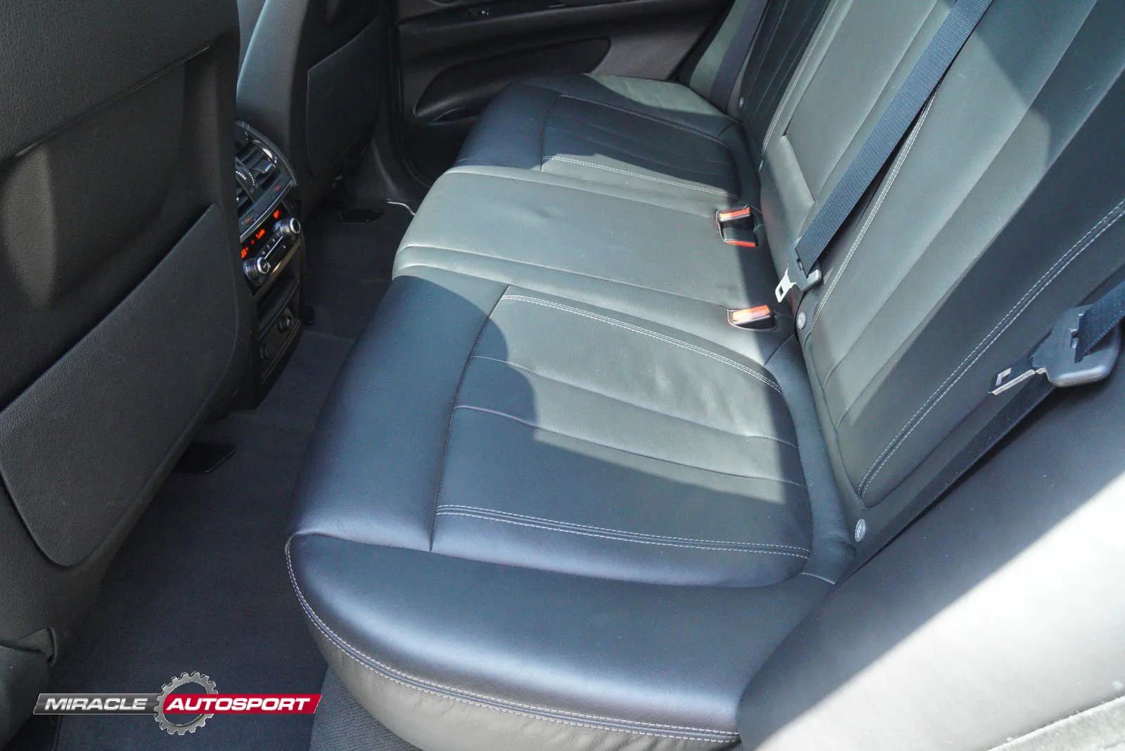 Used 2016 BMW X5 M image 24