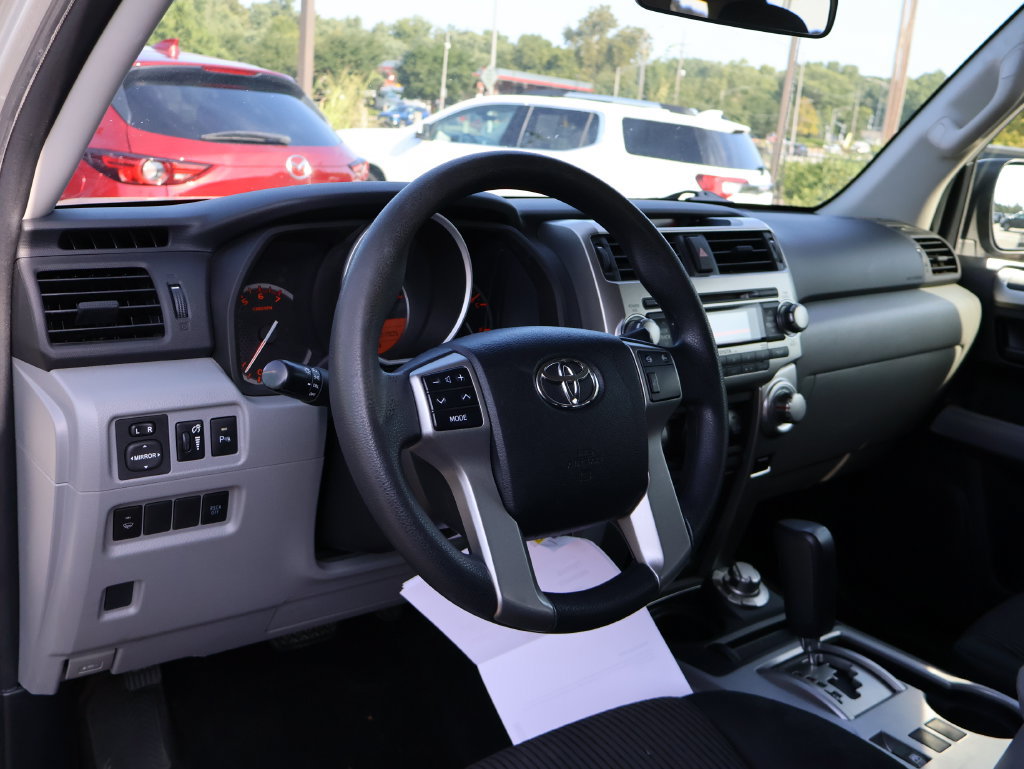 Used 2013 Toyota 4Runner SR5 AWD/4WD image 16