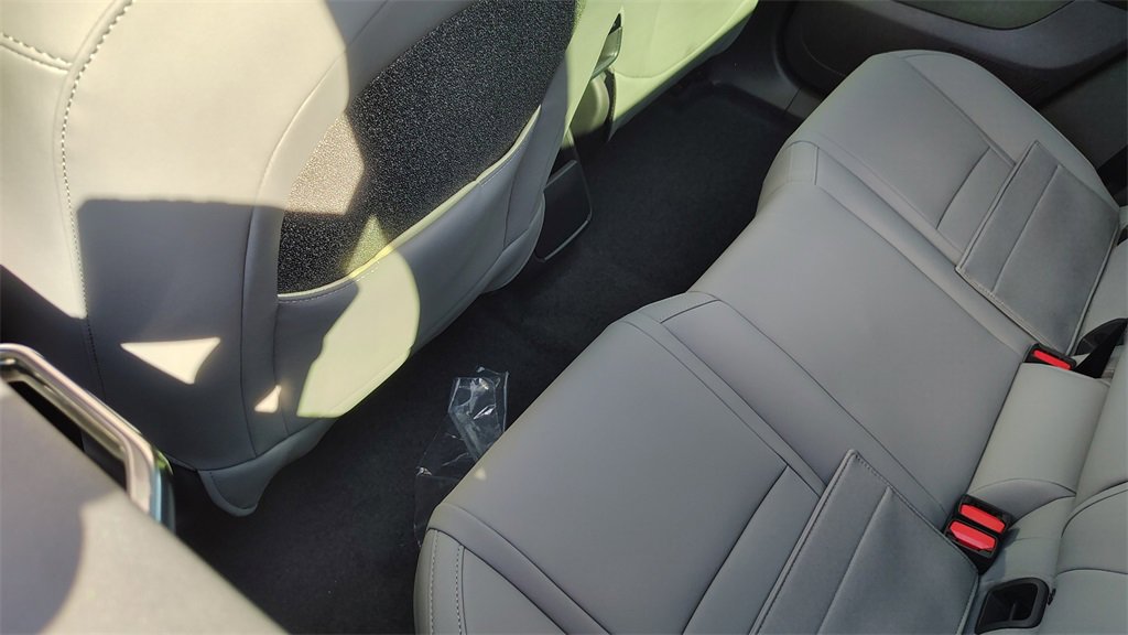 New 2025 Volvo EX30 Plus w/ Climate Package image 27