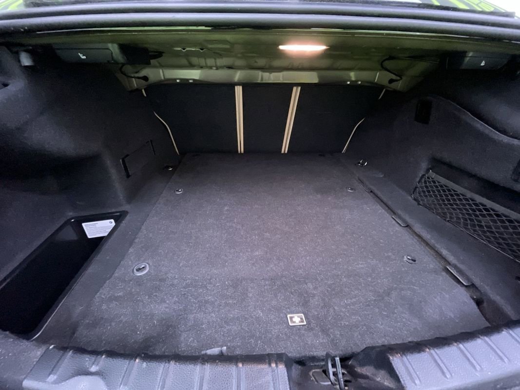 Used 2018 BMW 330e w/ Convenience Package image 29