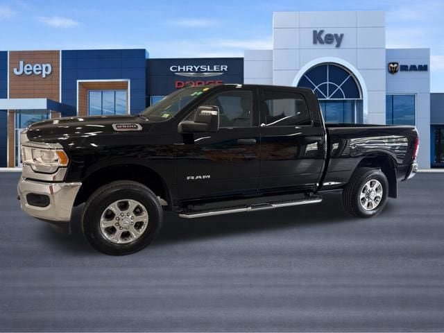 Used 2024 RAM 2500 Big Horn AWD/4WD image 2