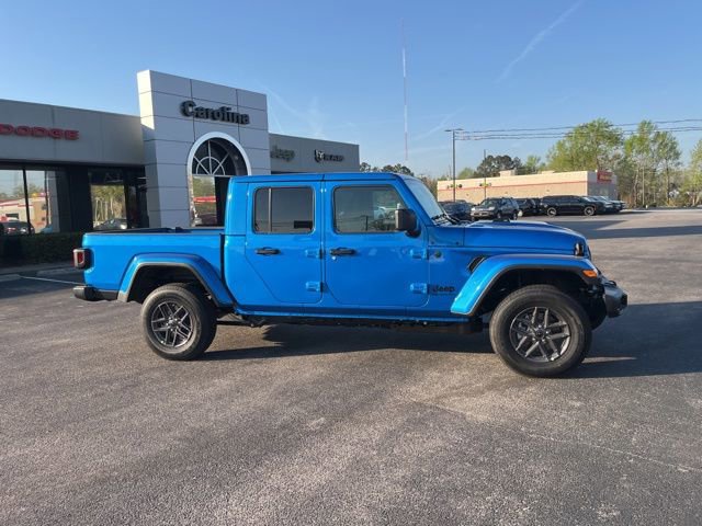 New 2026 Jeep Gladiator Sport image 2