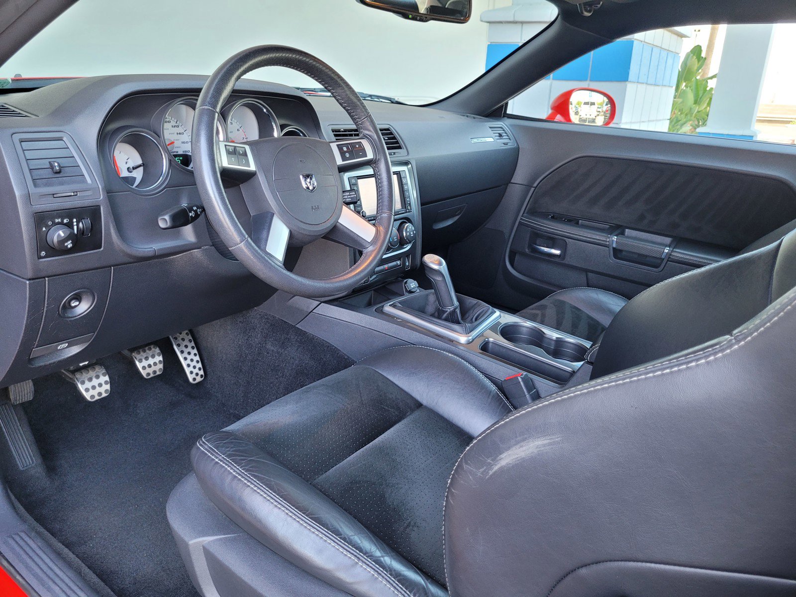 Used 2010 Dodge Challenger SRT8 w/ SRT Option Group II RWD image 9