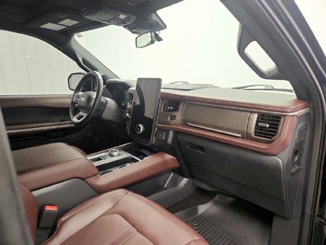 Used 2023 Ford Expedition Limited RWD image 25