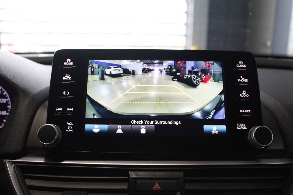 Used 2020 Honda Accord EX image 29