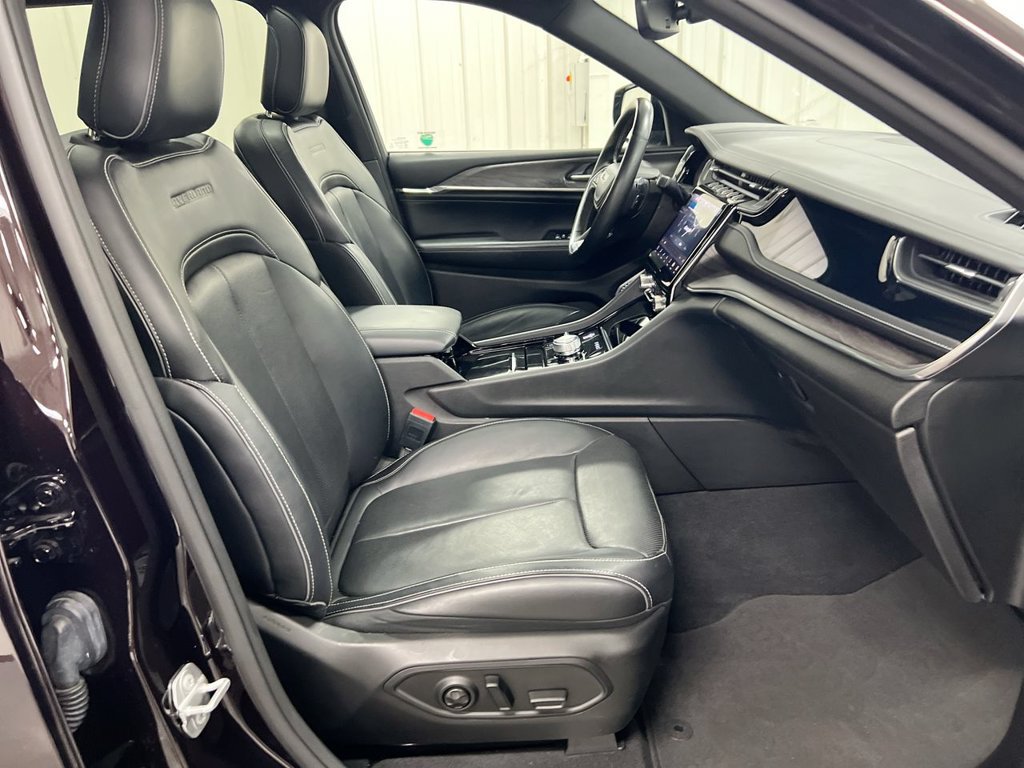 Used 2022 Jeep Grand Cherokee L Overland AWD/4WD image 23