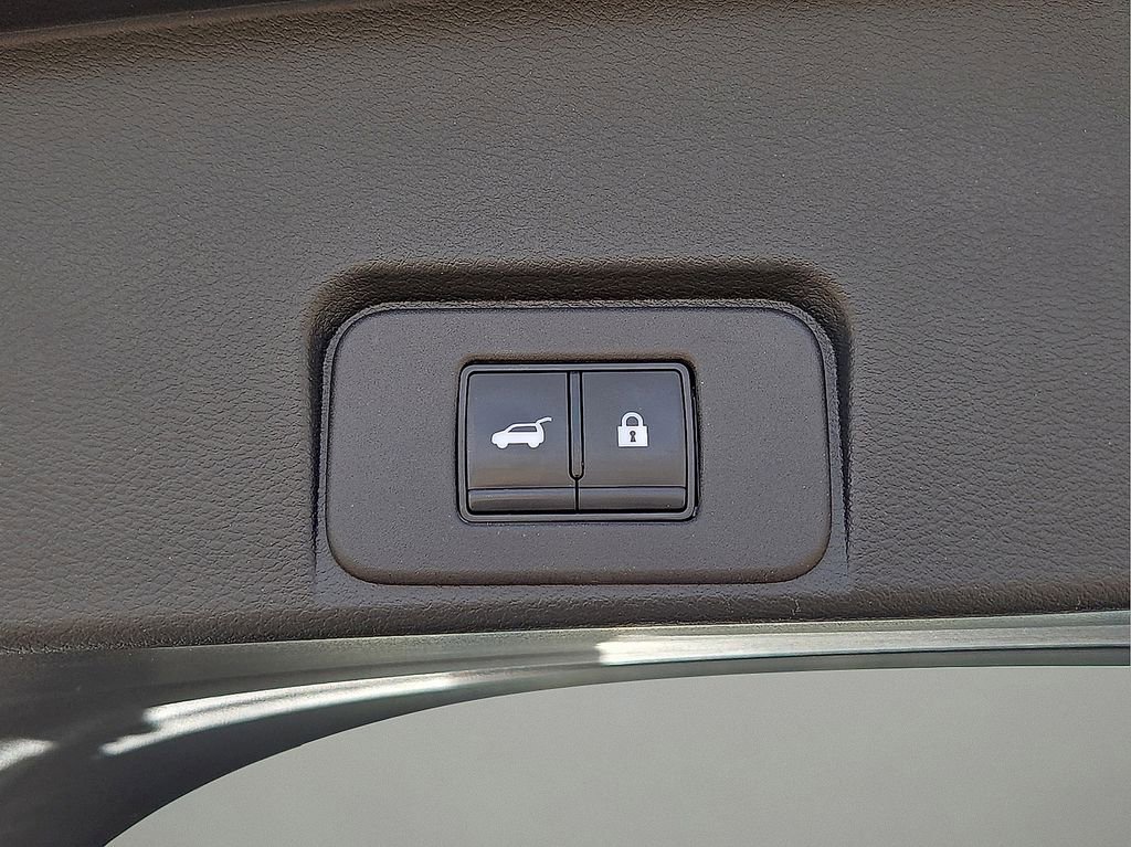 Used 2024 Nissan Rogue Platinum w/ Platinum Premium Package image 14