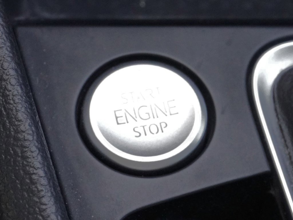 Used 2024 Volkswagen Jetta SEL image 23