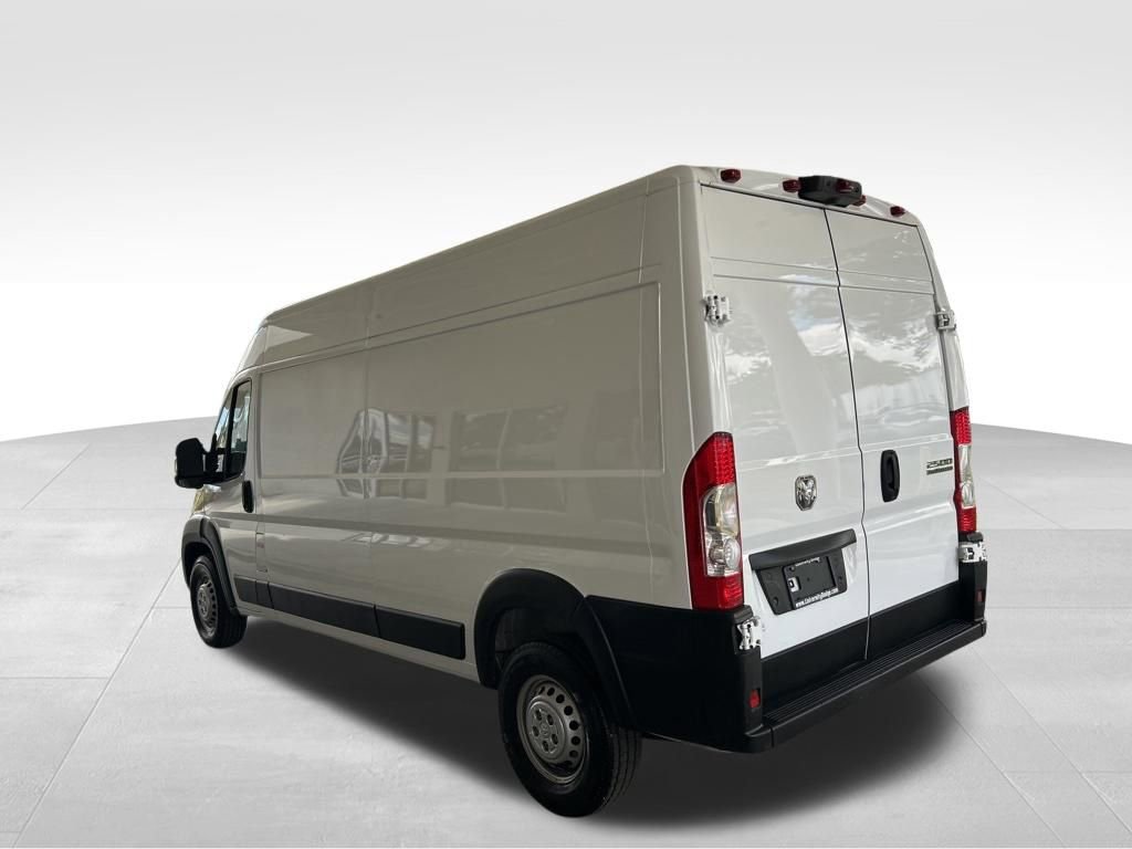 Used 2025 RAM ProMaster 2500 w/ Convenience Group FWD image 4