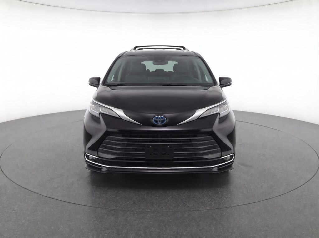 Used 2025 Toyota Sienna Platinum AWD/4WD image 38