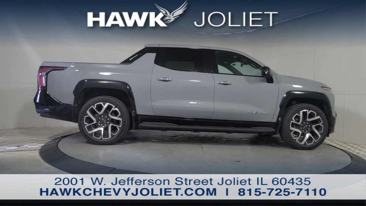 New 2025 Chevrolet Silverado EV RST AWD/4WD image 12