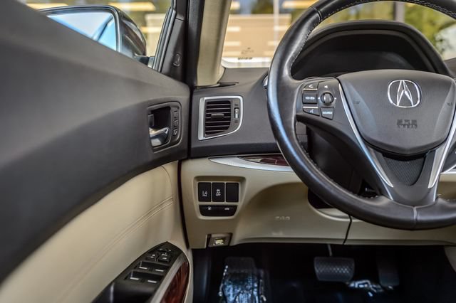 Used 2017 Acura TLX w/ Technology Package FWD image 28