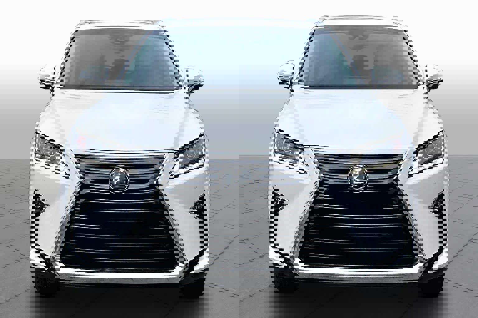 Used 2019 Lexus RX 350 FWD w/ Navigation Package image 4