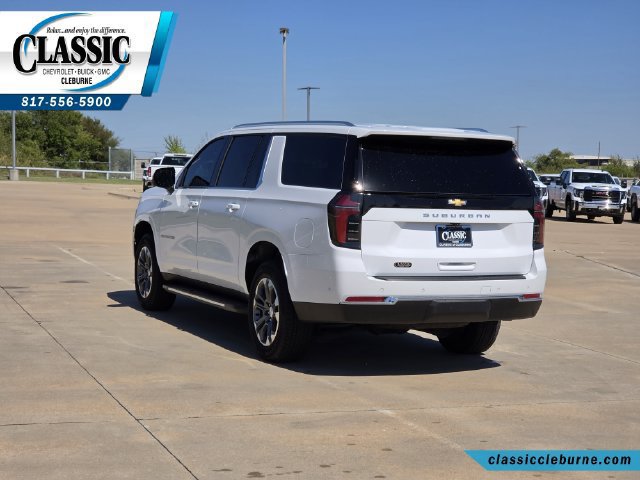Used 2025 Chevrolet Suburban LS RWD image 8