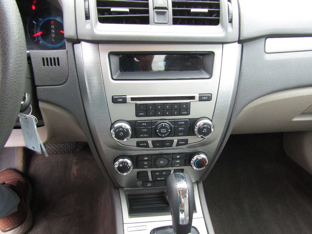 Used 2012 Ford Fusion SE FWD image 14
