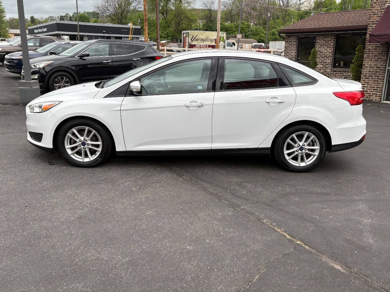 Used 2015 Ford Focus SE FWD image 10