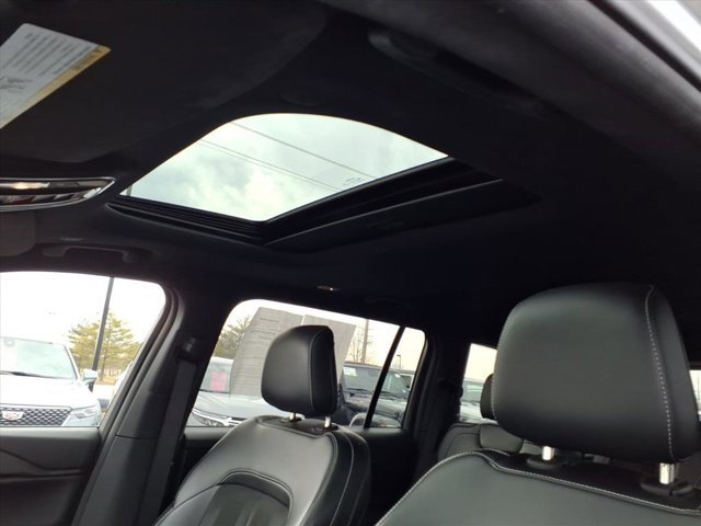 Used 2023 Jeep Grand Cherokee L Laredo image 25