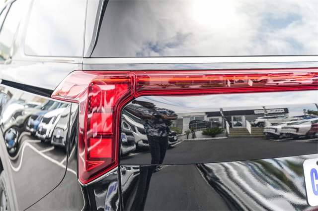 New 2026 Kia Carnival SX w/ SX Dark Edition Package image 16