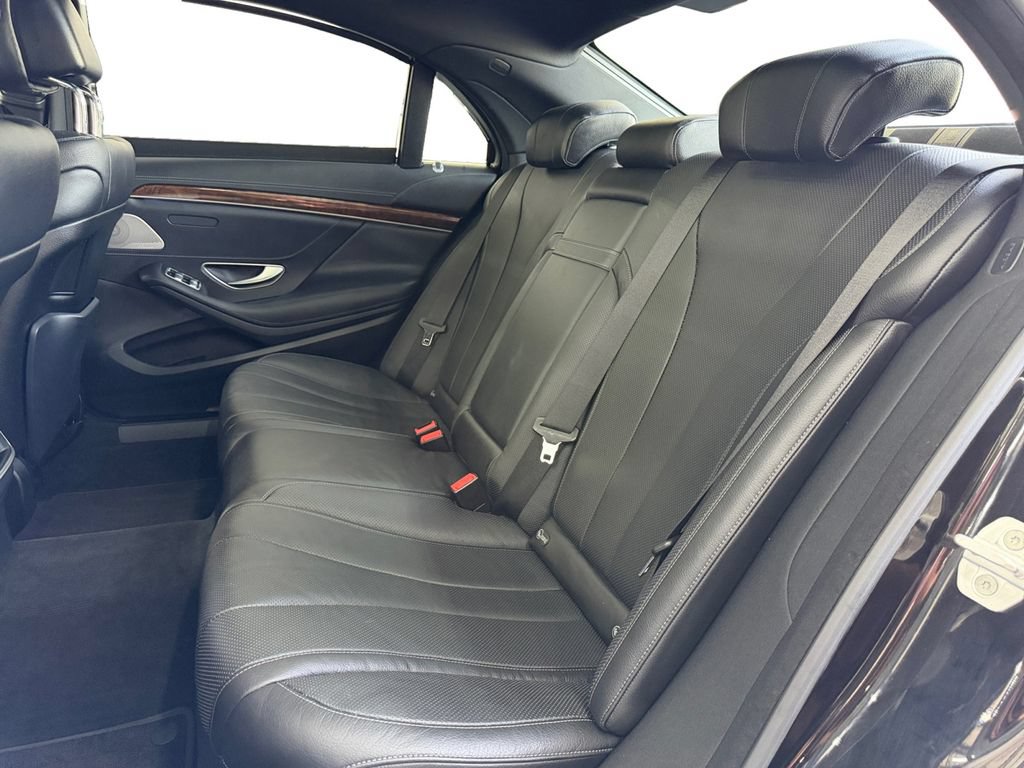 Used 2015 Mercedes-Benz S 550 4MATIC Sedan image 16