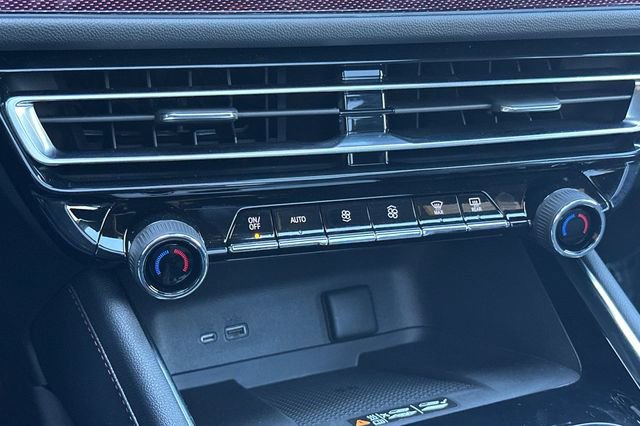 New 2026 Chevrolet Traverse Z71 w/ Enhanced Driving Package image 29