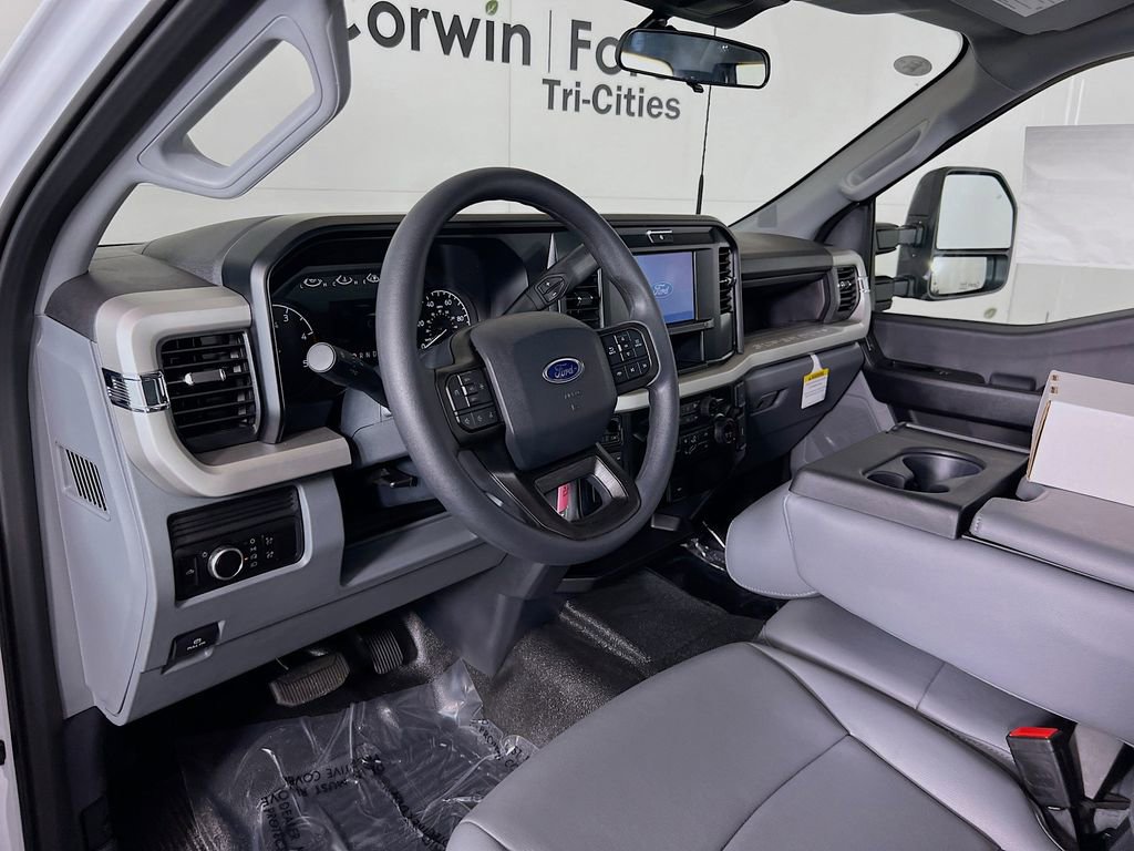 New 2026 Ford F550 4x4 Crew Cab Super Duty video 3