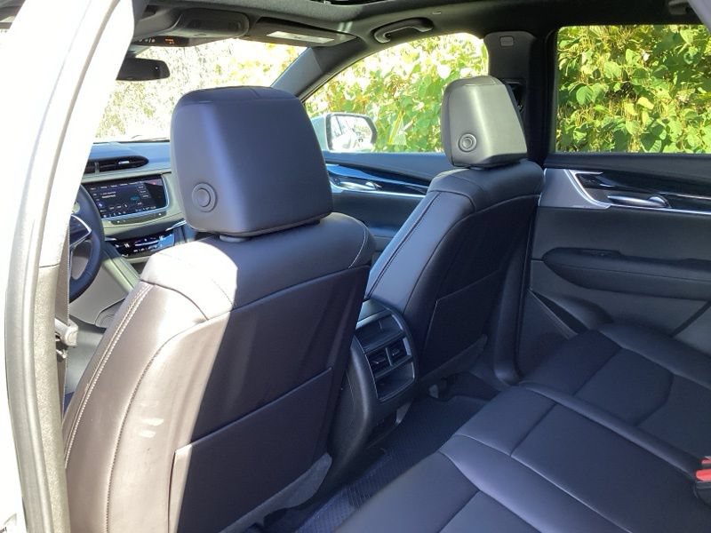 New 2025 Cadillac XT5 Premium Luxury FWD image 14