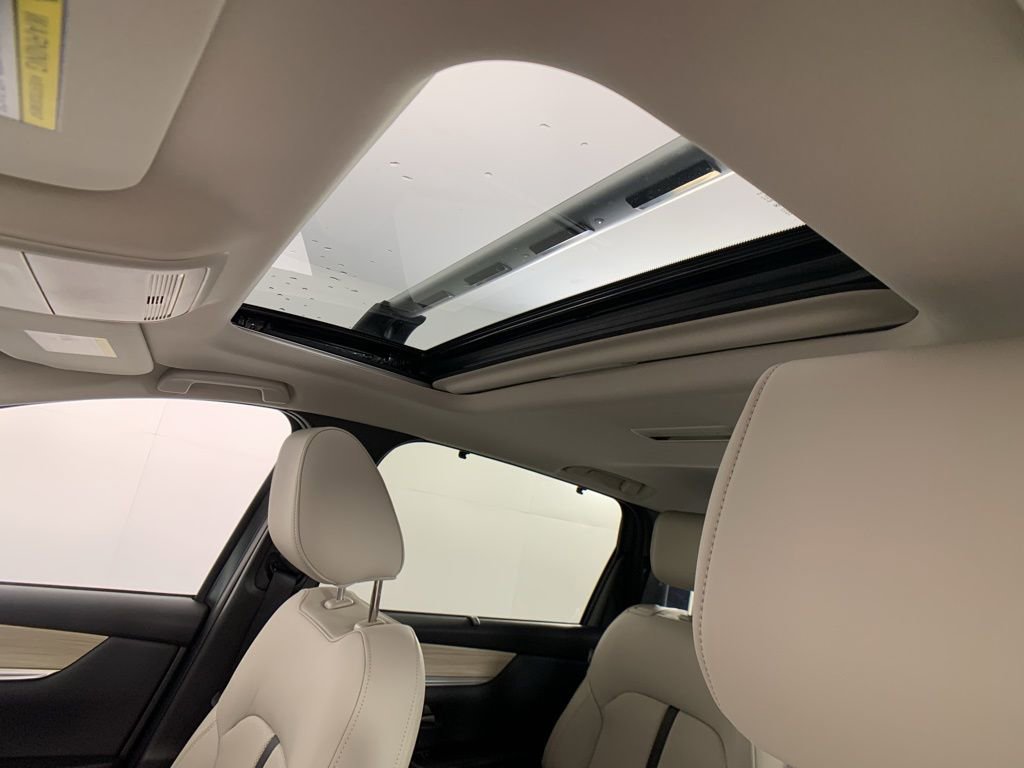 New 2025 MAZDA CX-90 Plug-In Hybrid w/ Preferred image 16