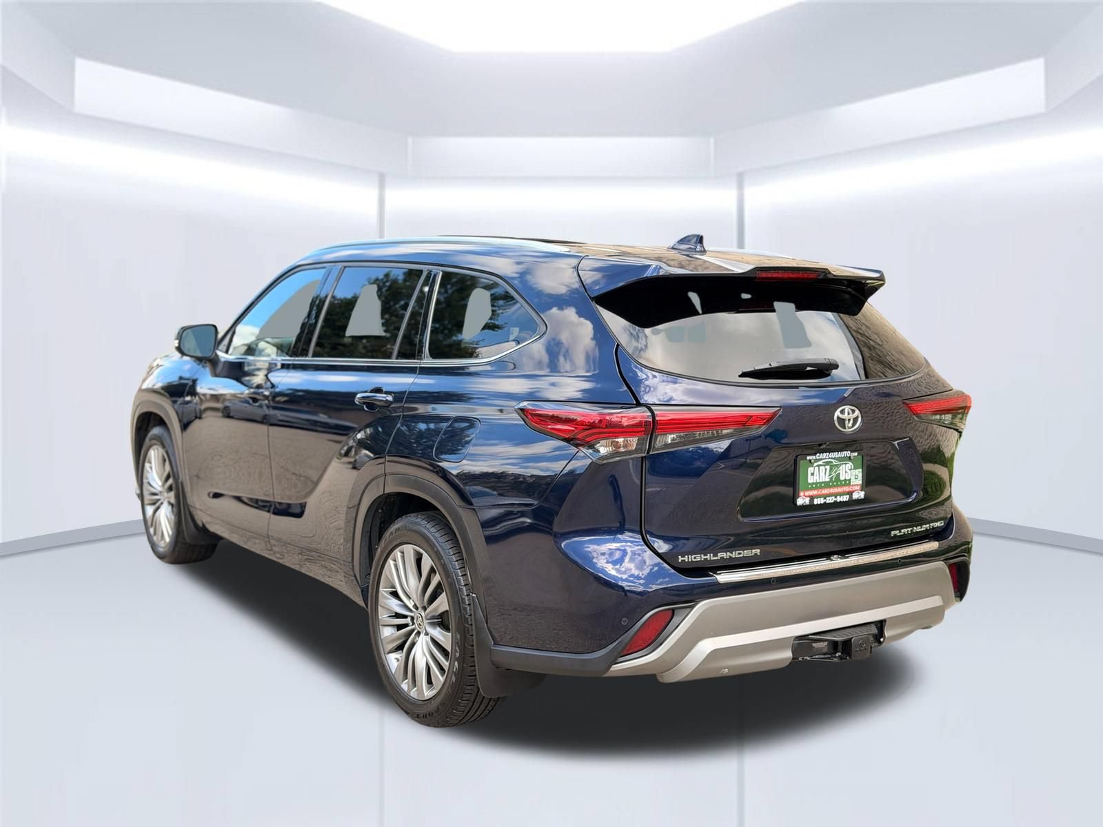 Used 2021 Toyota Highlander Platinum AWD/4WD image 10