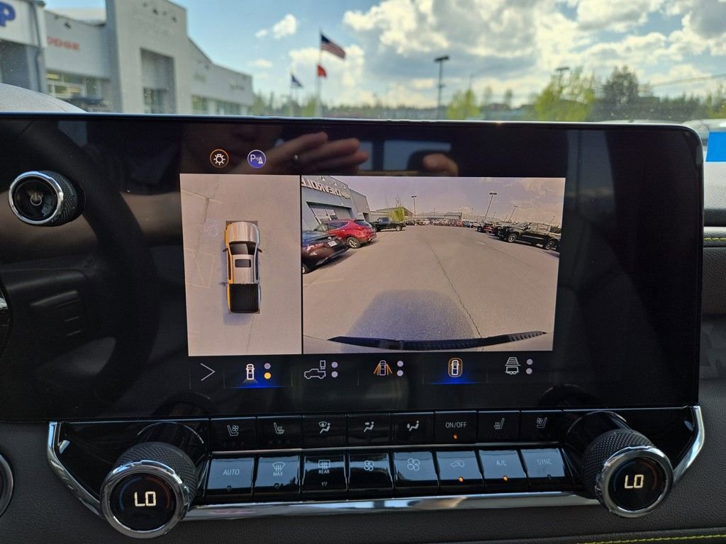 New 2025 Chevrolet Colorado ZR2 w/ Technology Package image 23