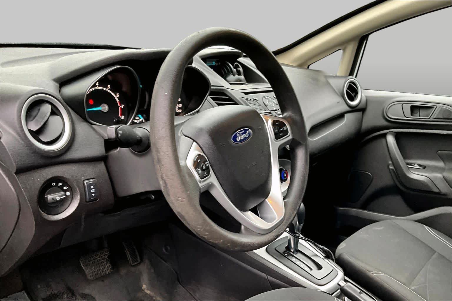Used 2017 Ford Fiesta SE FWD image 18