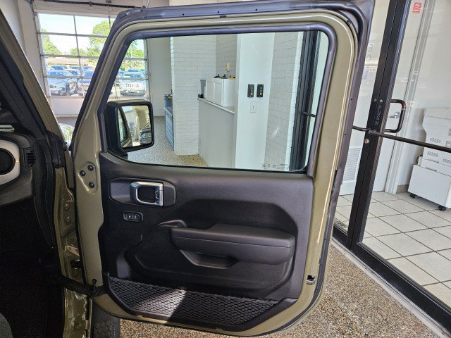 Used 2026 Jeep Wrangler Sport AWD/4WD image 14