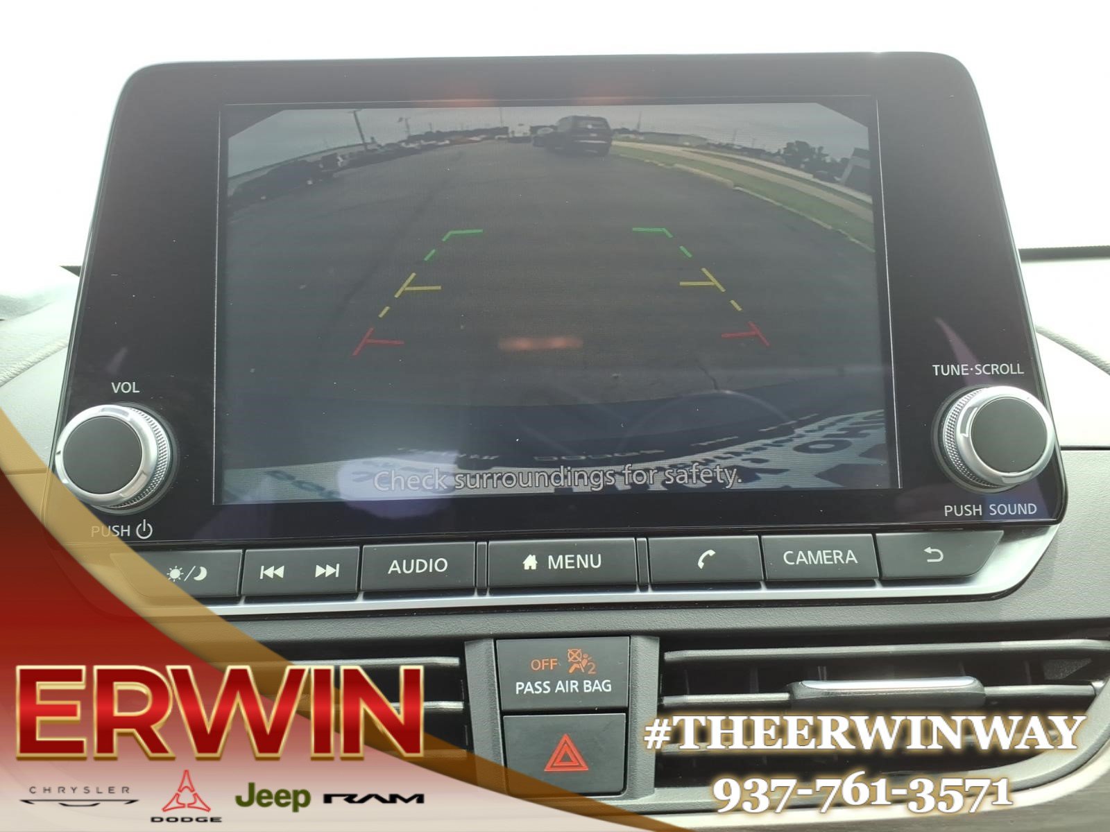 Used 2025 Nissan Altima 2.5 SV FWD image 21