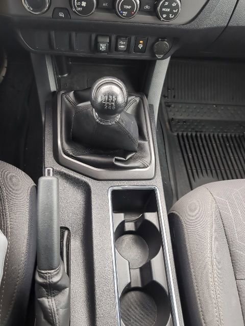 Used 2019 Toyota Tacoma TRD Sport image 13