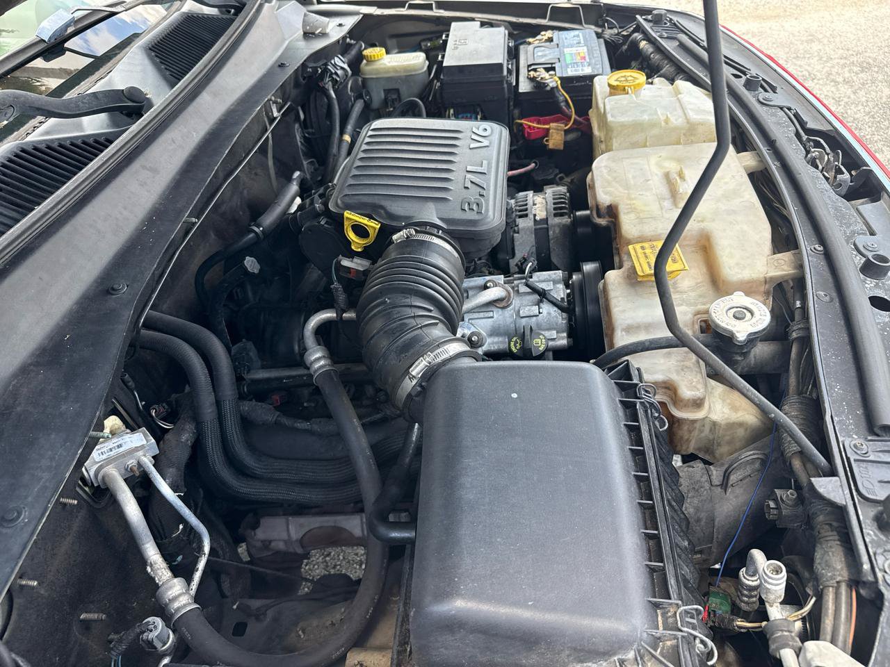 Used 2007 Dodge Nitro SXT RWD image 36