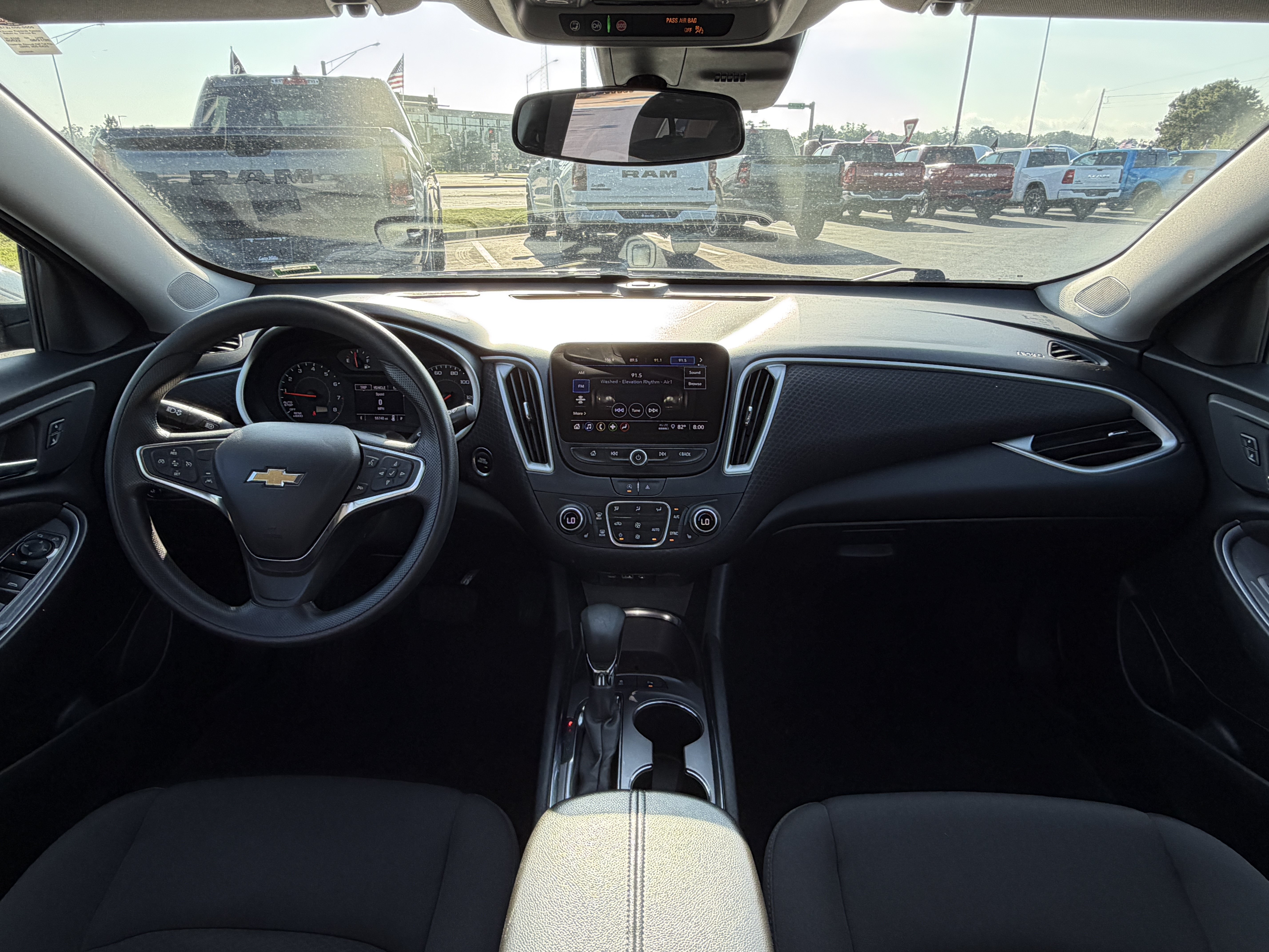 Used 2024 Chevrolet Malibu LT FWD image 9