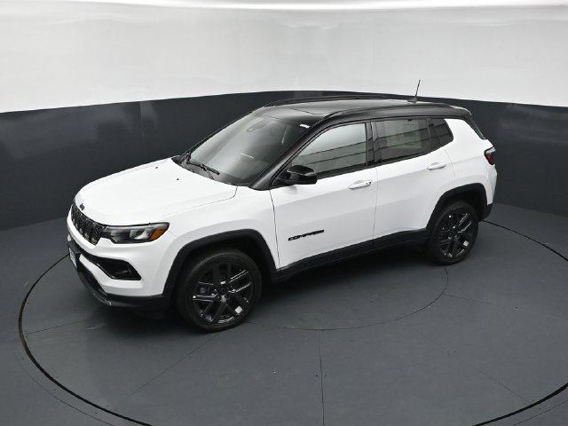 New 2026 Jeep Compass Limited w/ Sun, Sound & Navigation Group AWD/4WD image 14