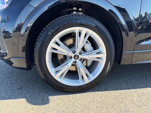 Used 2023 Audi Q8 Premium Plus w/ Premium Plus Package AWD/4WD image 28