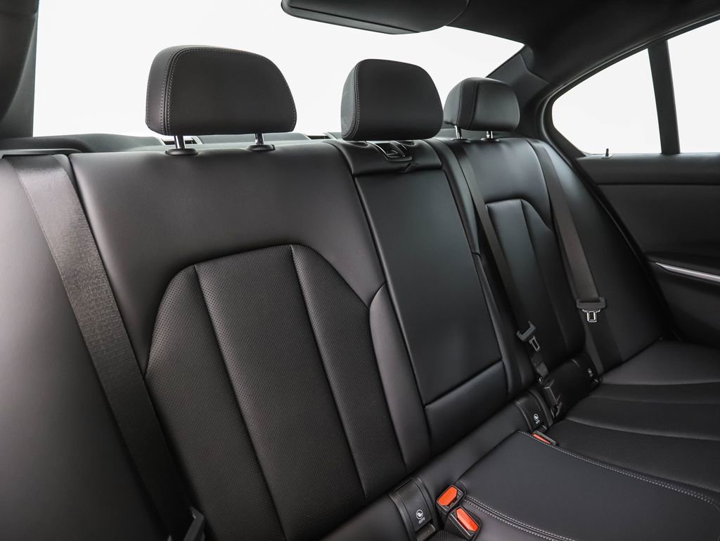 Certified 2023 BMW 330i xDrive Sedan w/ Premium Package image 28