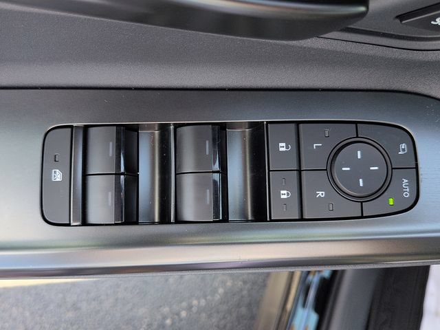 Certified 2026 Toyota C-HR AWD/4WD image 17