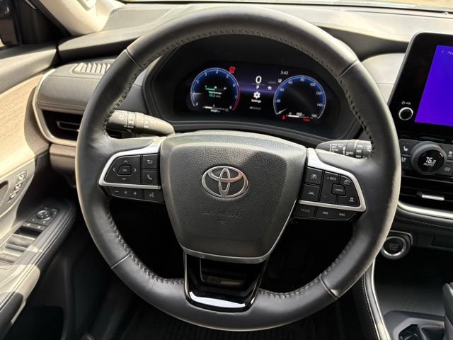 Used 2024 Toyota Grand Highlander AWD image 20