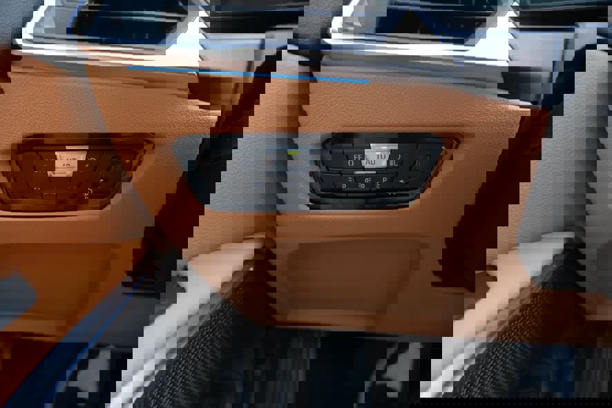 Used 2024 BMW 330i Sedan image 38